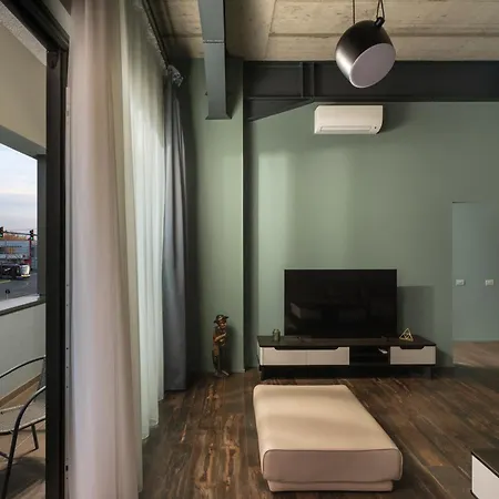 Apartment Arthomes *