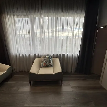 Arthomes Apartment *