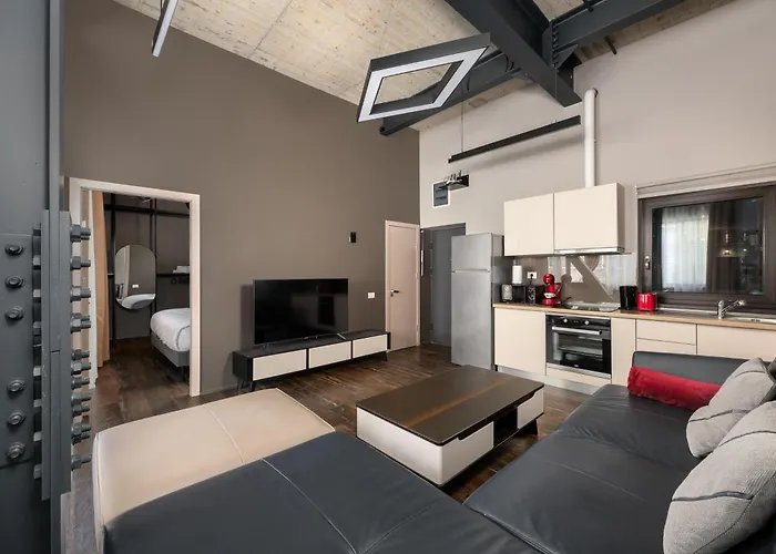 Arthomes تيميشورا